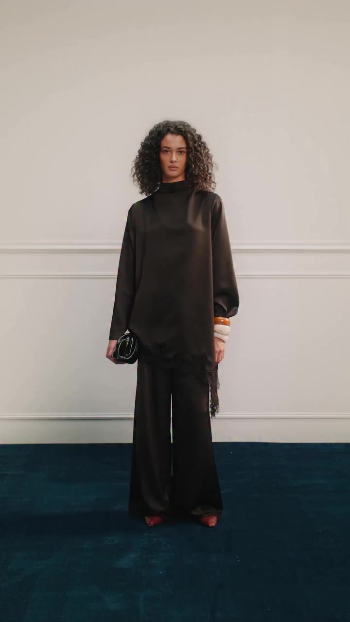 MERRACHI Fall ’26 is arriving in just a few hours. A new season, a new…