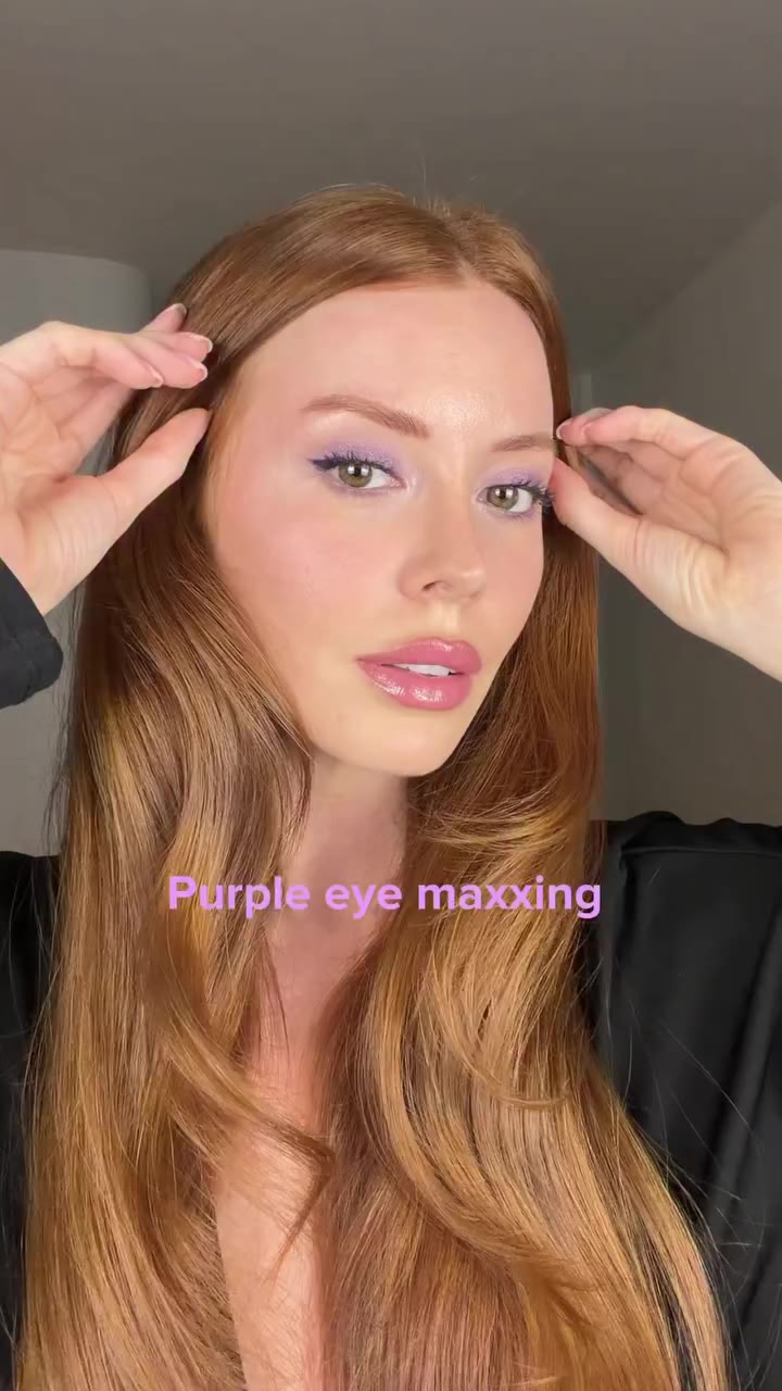 Purple is THE color 💜 @tomfordbeauty @bobbibrown @valentino.beauty @kjh.brand…