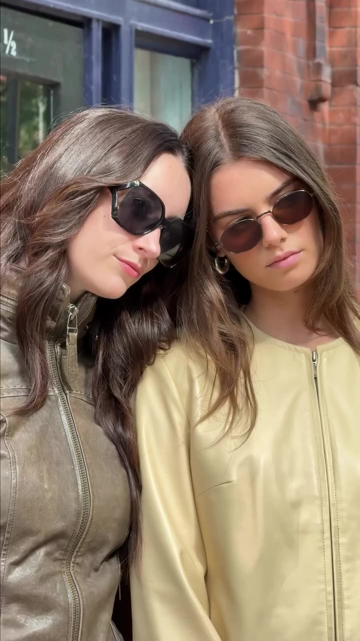 All leather, everywhere. 🖤🤎💛 Jackets, bags, boots, the pieces we wait all…