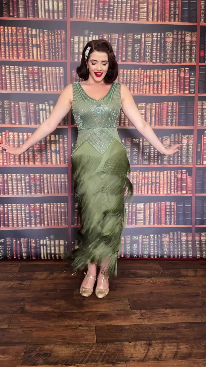 @scarlettluxe proving some dresses were simply made for dancing 💚✨ Where are…