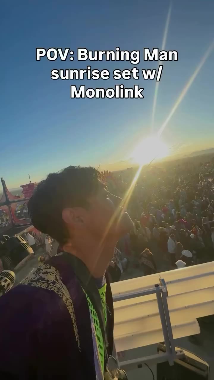 Alllll the good vibes with @justinbarbin ❤️ #burningman #blackrockcity…