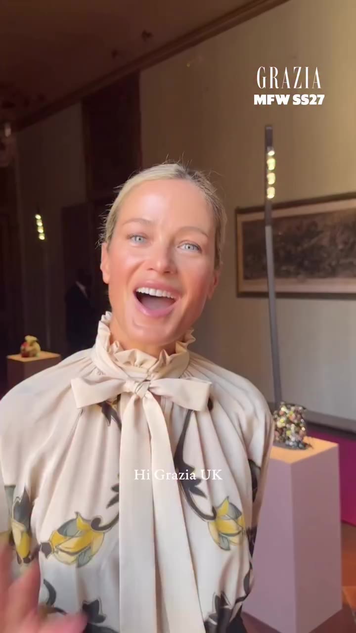 We caught up with American model #CarolynMurphy and brand creator #JJMartin at…