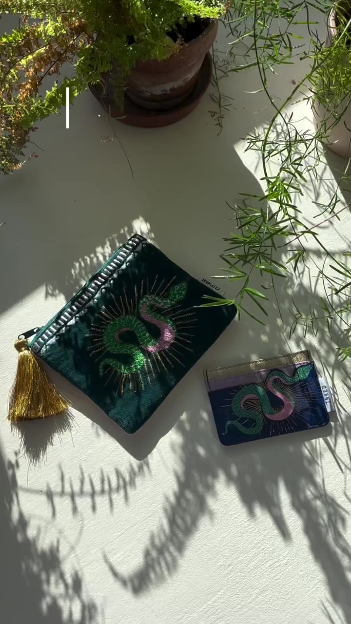 Our inked purses (snake edition!) 🐍🌿✨ Tag someone who would love these? 💕…