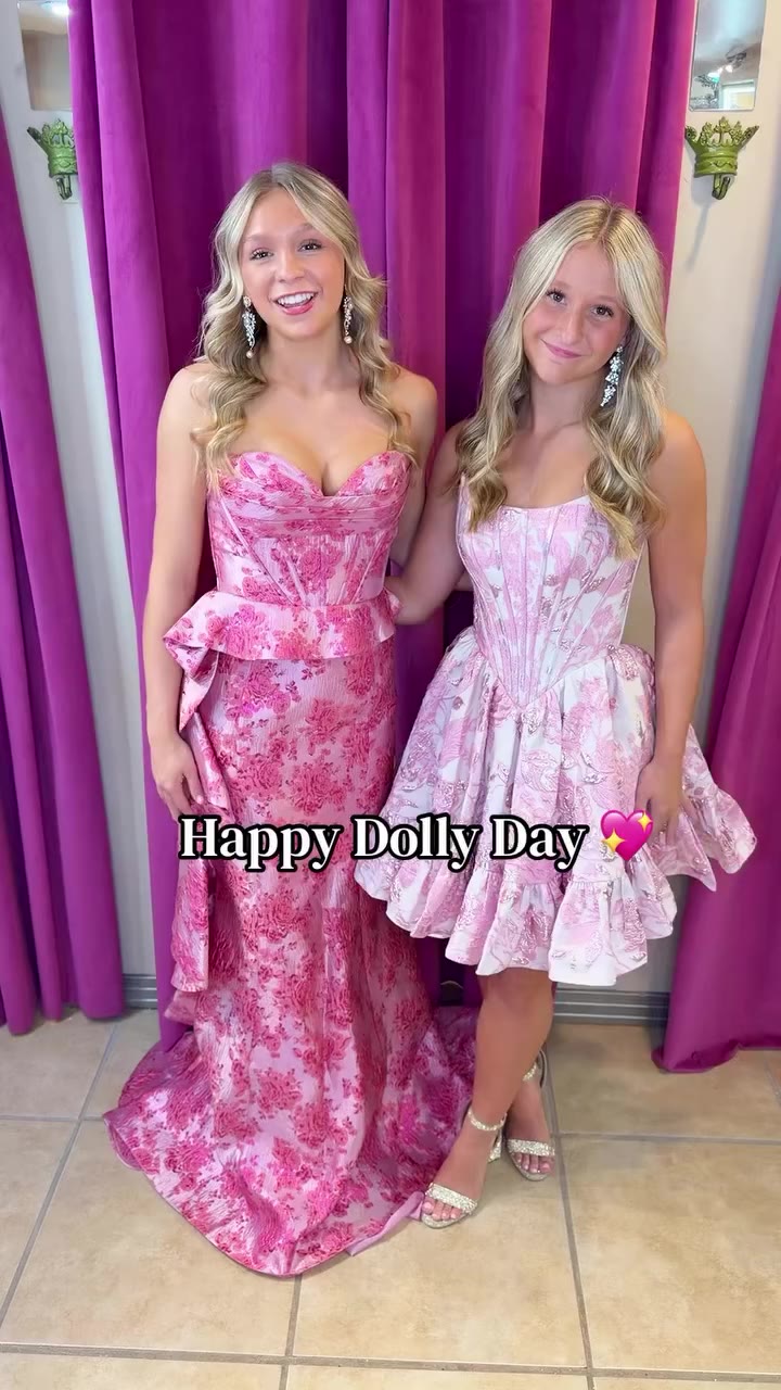💖 HAPPY DOLLY DAY, MERLE GIRLS! 💖 September 25th → a little more PINK & a…