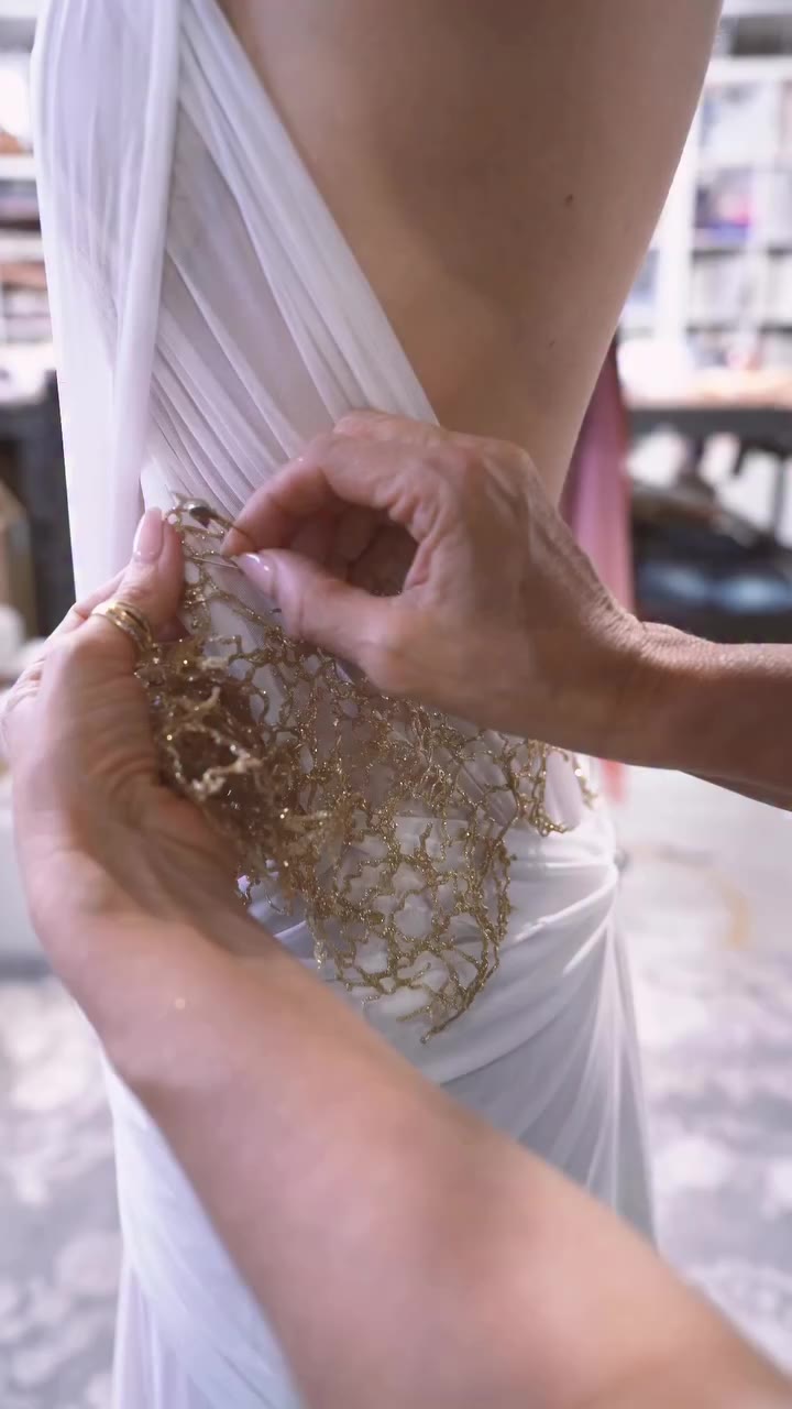 The final fitting of the Sohelia gown. A moment where every detail finds its…