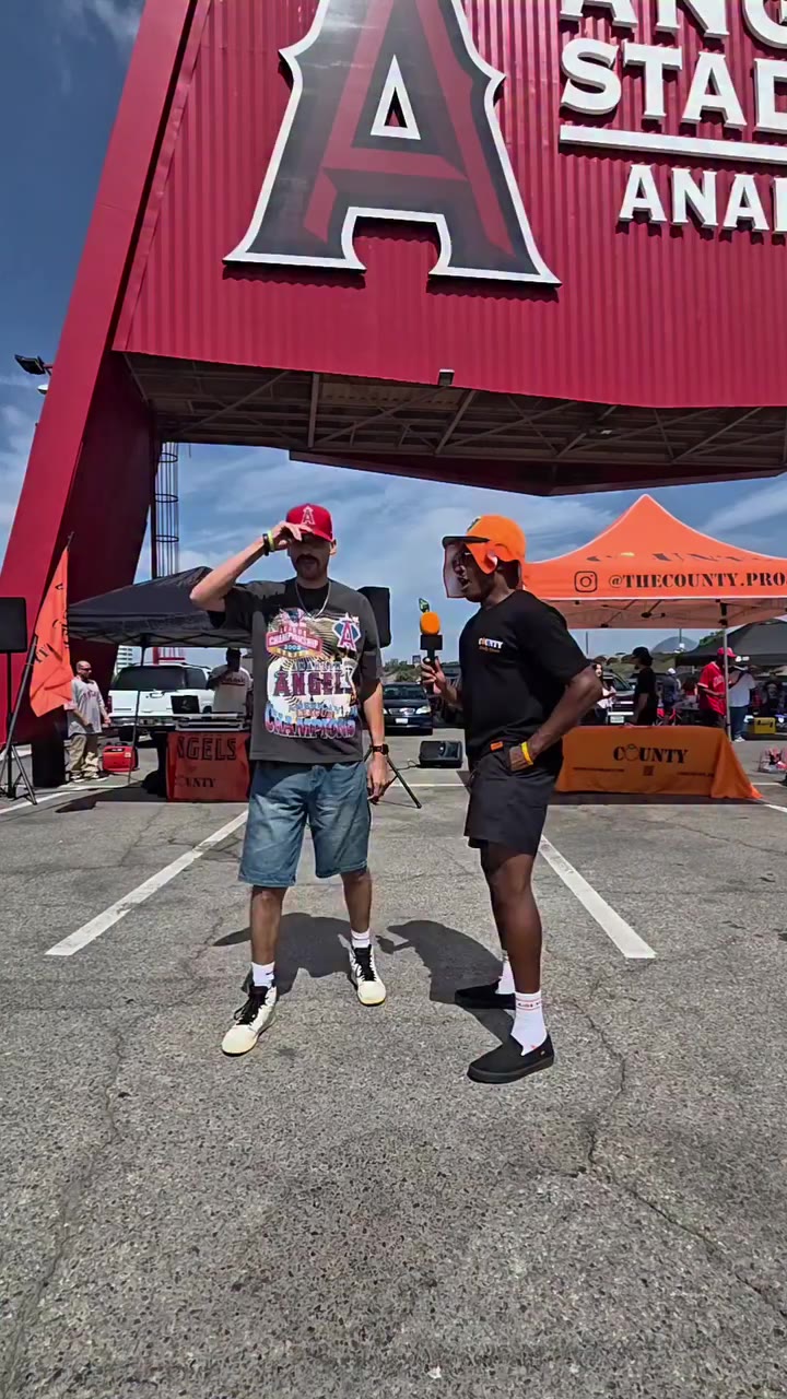 One of the most loyal Angel Fans right here 🍊💯🍊 We've been following this…