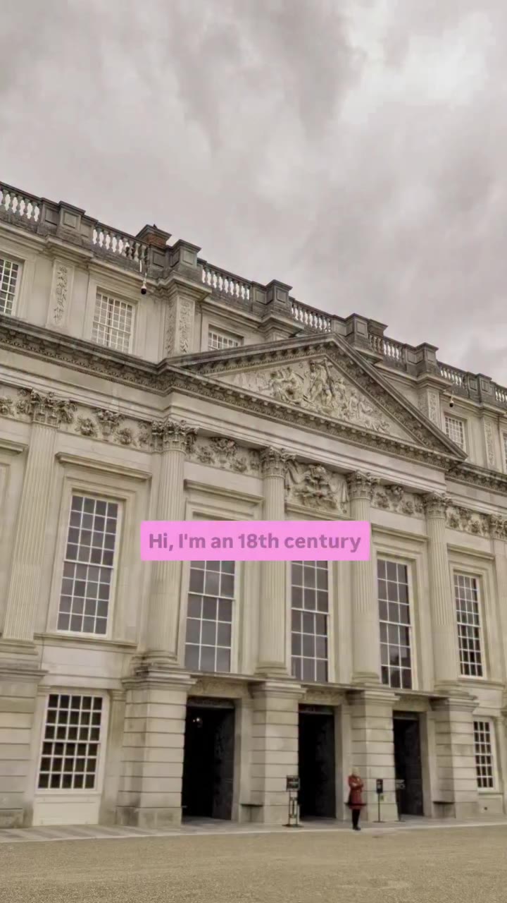 examining fashion goodies from my past life at Hampton Court Palace 🧐👻 thank…