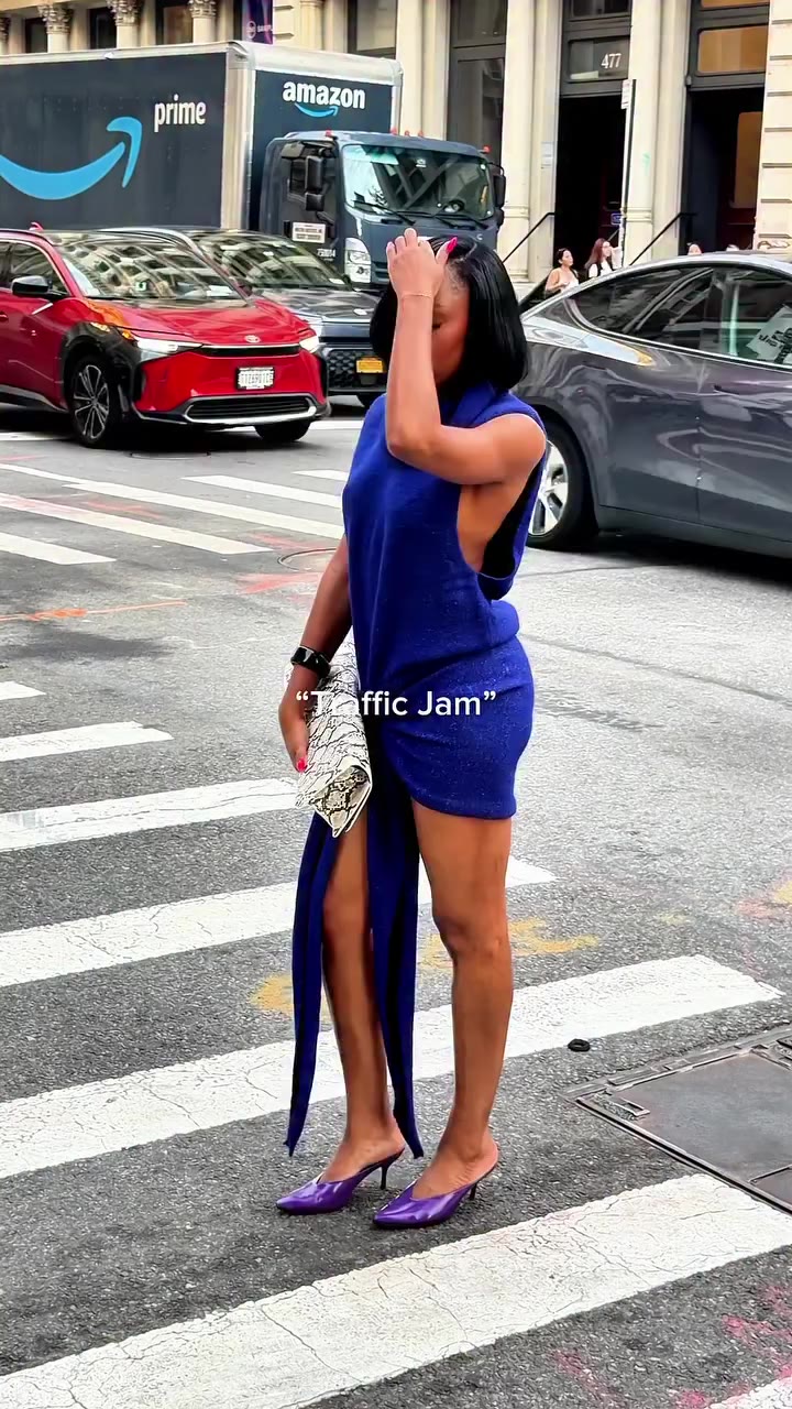Sorry, I’m late. I was causing traffic. All eyes on @pierrahh in Sanai