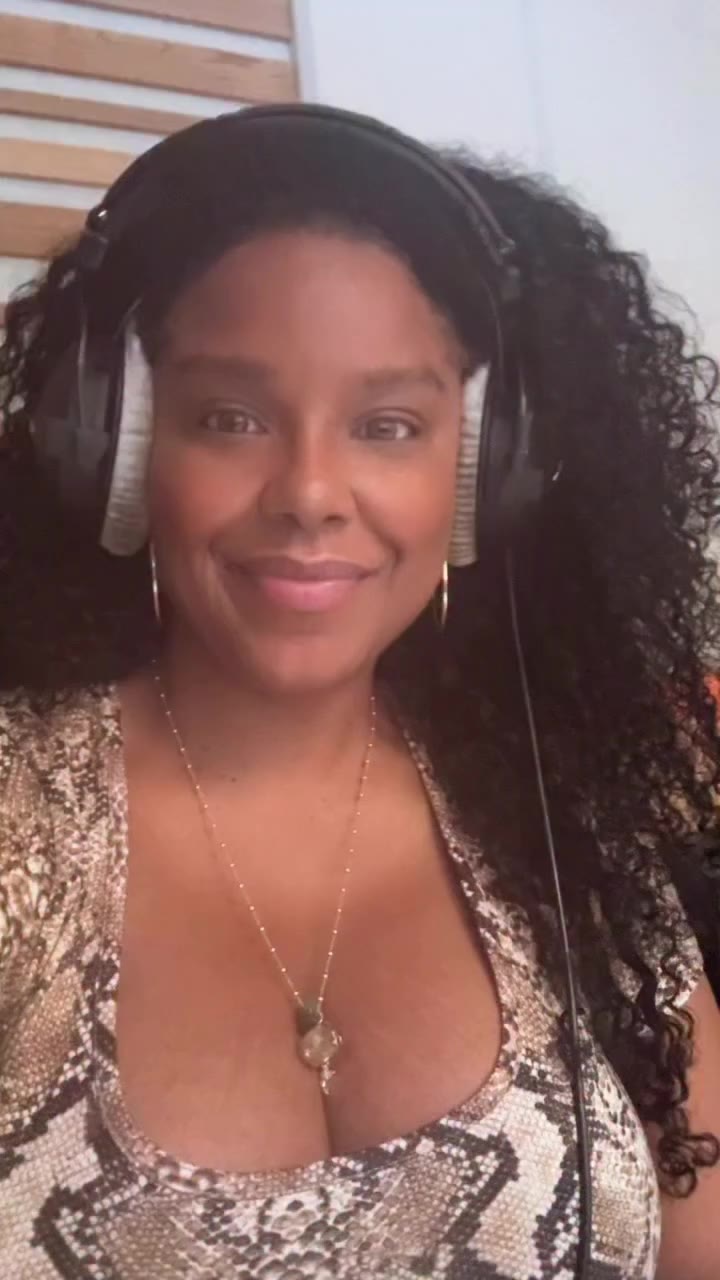 Can’t believe a jingle came my way! 🙌🏾🎶❣️ And we love when the producers…