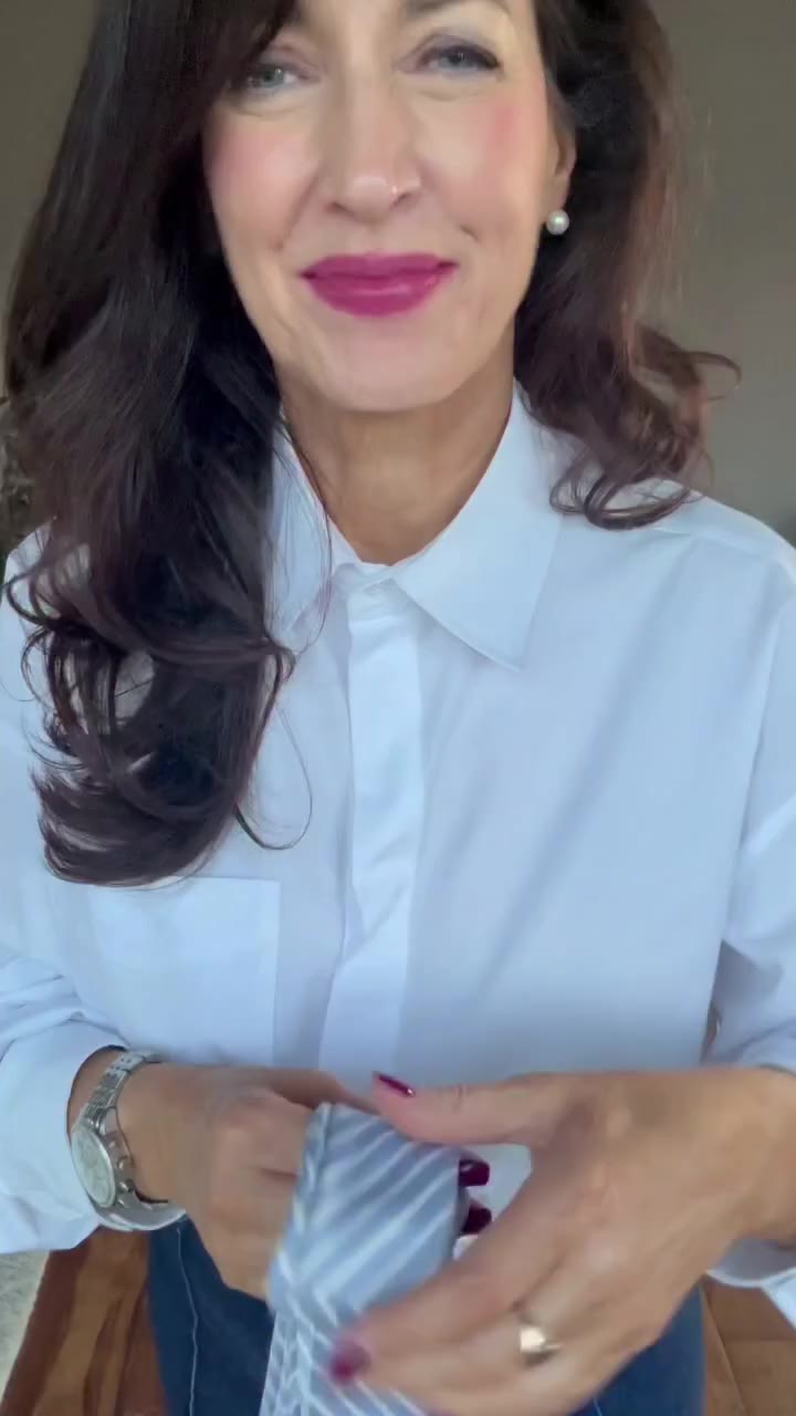 I saw this little scarf trick and had to give it a go. Such an easy way to…
