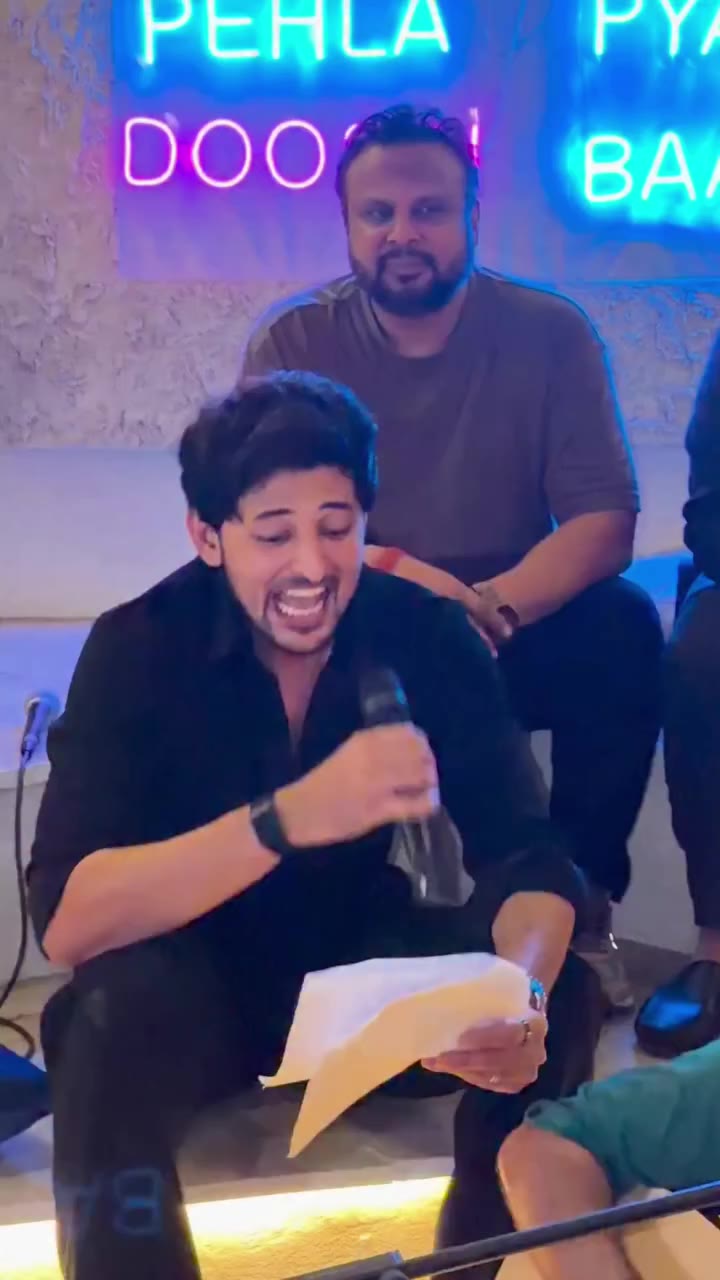 #DarshanRaval making everyone swoon with his voice at an event for…