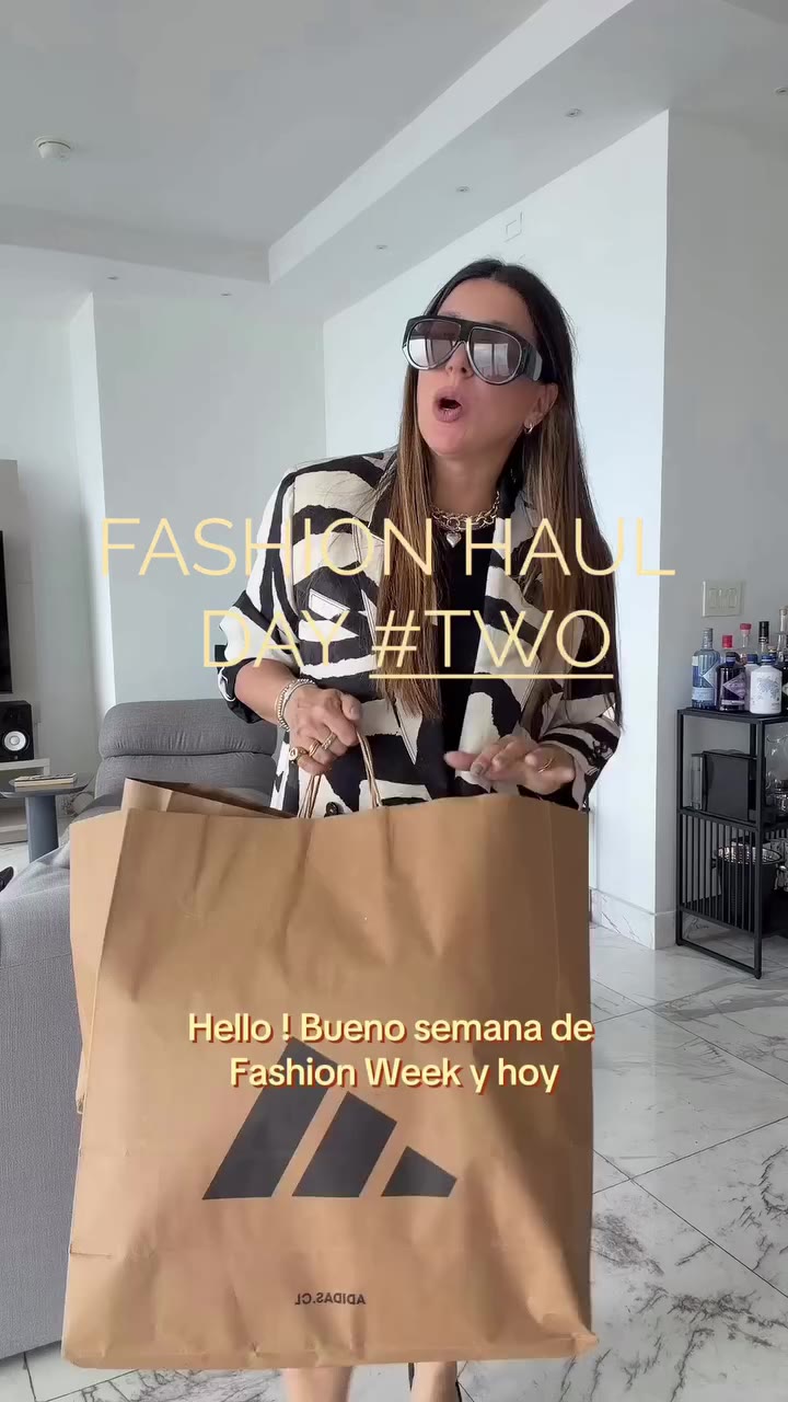 Fashion Unboxing!!!! Hoy con @adidaspa en el segundo día de Fashion Week!!!…
