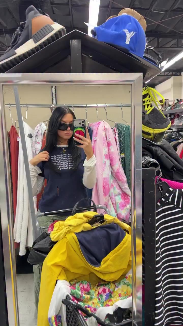 you can thrift ANYTHING!!! 🤯♻️🛍️ #thrift #thrifting #thriftstore #thriftshop…