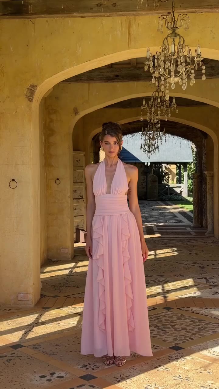 The pink maxi, made for your bridal party 🩷⁠ ⁠ Shop the ISOLINA Maxi Dress…