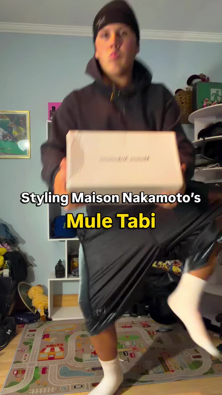 @maisonnakamoto_ took 2 Trendy Shoes to create a Timeless shoe #tabi #mule…