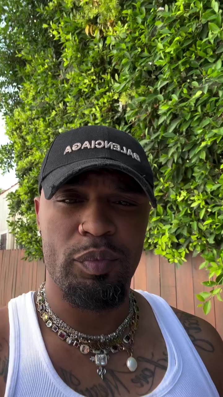 Hi guys! I’m Ron. I’m a professional celebrity wardrobe stylist in Los…