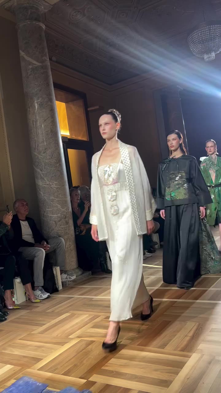ZHONGFANG.LIJIN SS27: Brocade Reborn. An extraordinary masterclass in…