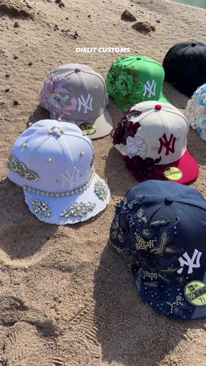 🥇🥇 God bless yall ❤️ #custom #customcap #fashion #newera #neweracap
