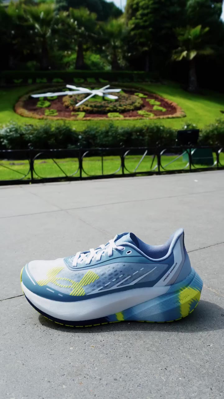 A esto le llamamos UA Velociti takes Viña 👟 La Maratón de Viña se corre a…