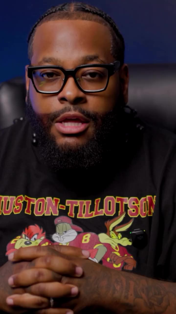 Air Force Friday 🎶👟 DJ Clark Kent is know as one of the greatest DJ’s with…