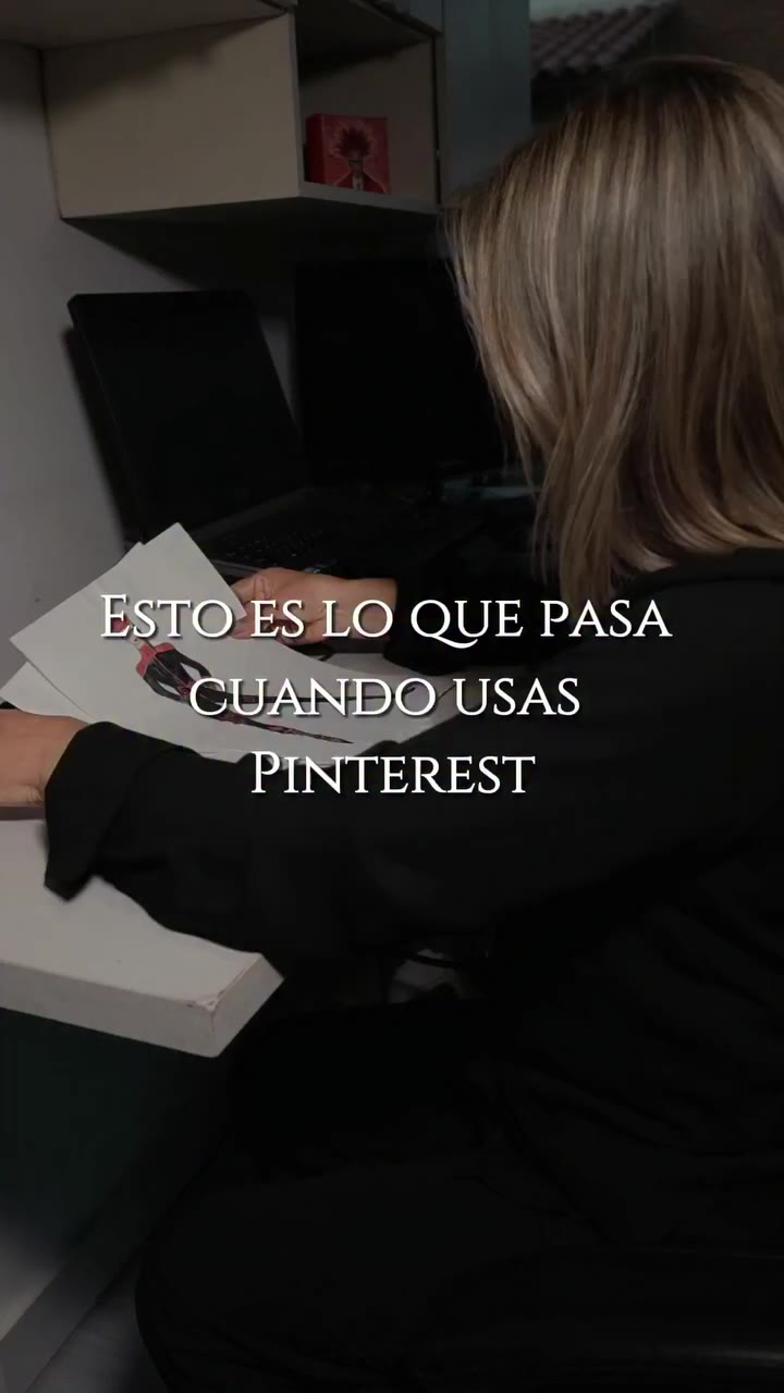Puedes guardar 300 looks en Pinterest y seguir sin saber cómo vestirte tú. Una…