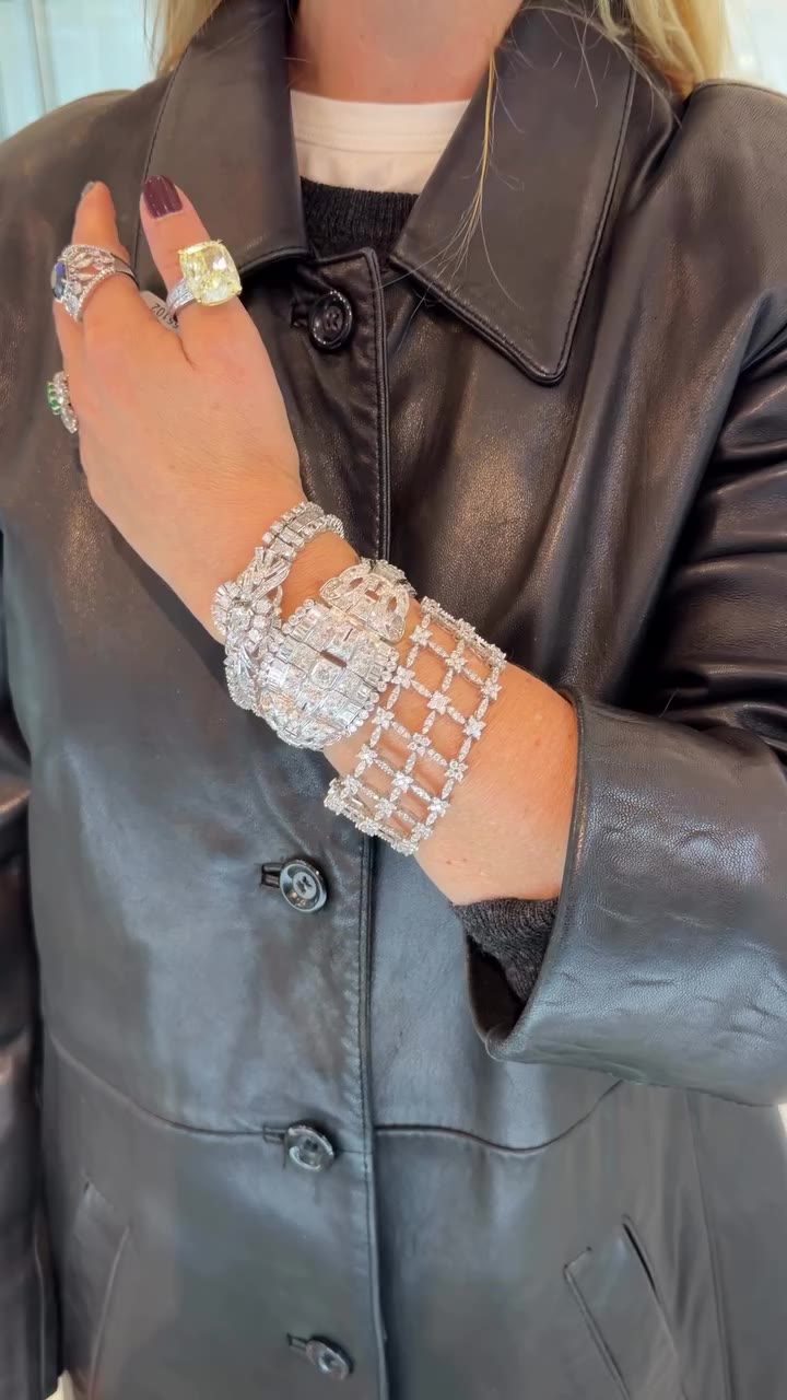 It’s a dream world inside the Heritage Auctions jewelry and handbag previews…