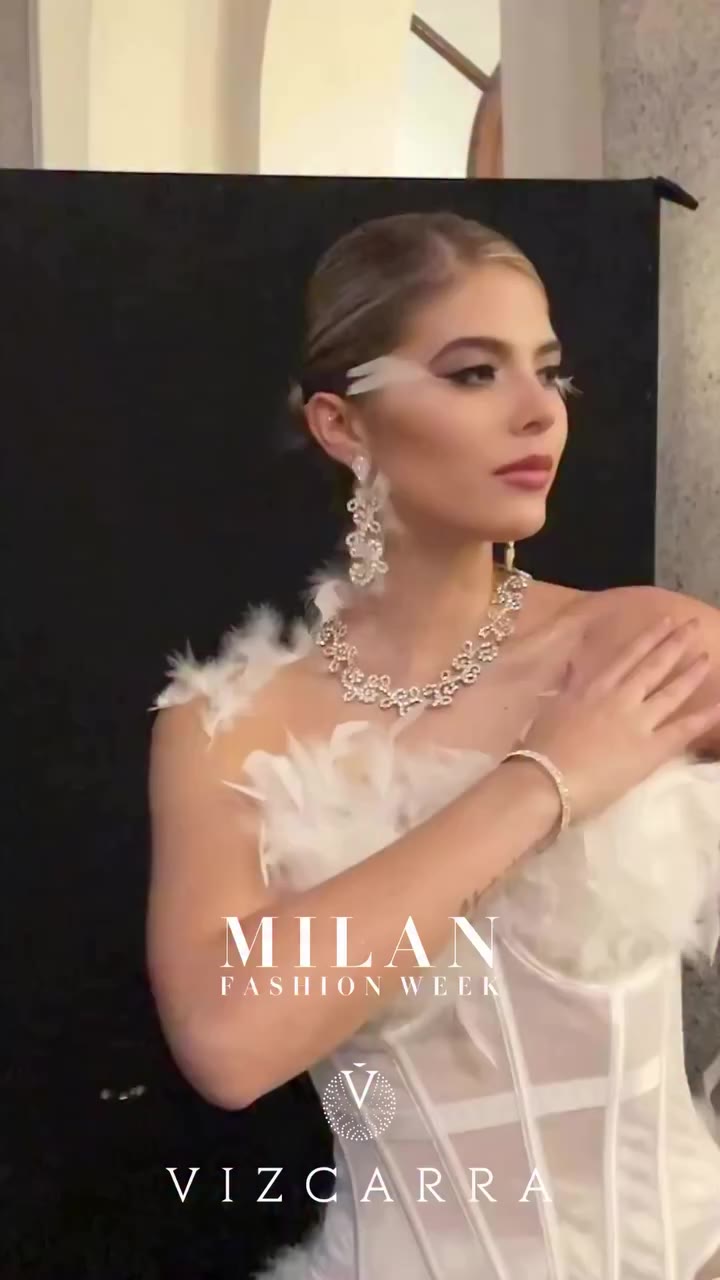 THE WHITE SWAN. Pureza. Silencio. Elegancia. En I CIGNI — La metamorfosi…
