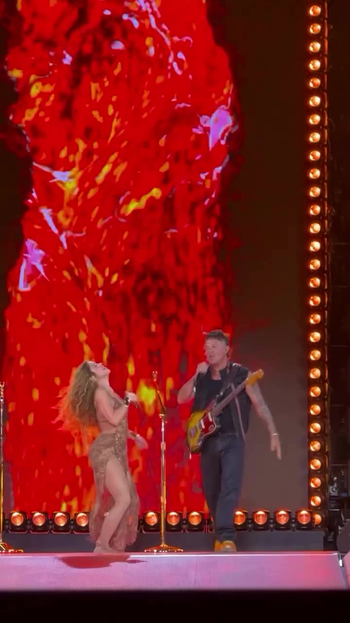 ❤️‍🔥😮‍💨Nos duele no estar en Madrid para escuchar en vivo a @shakira junto…