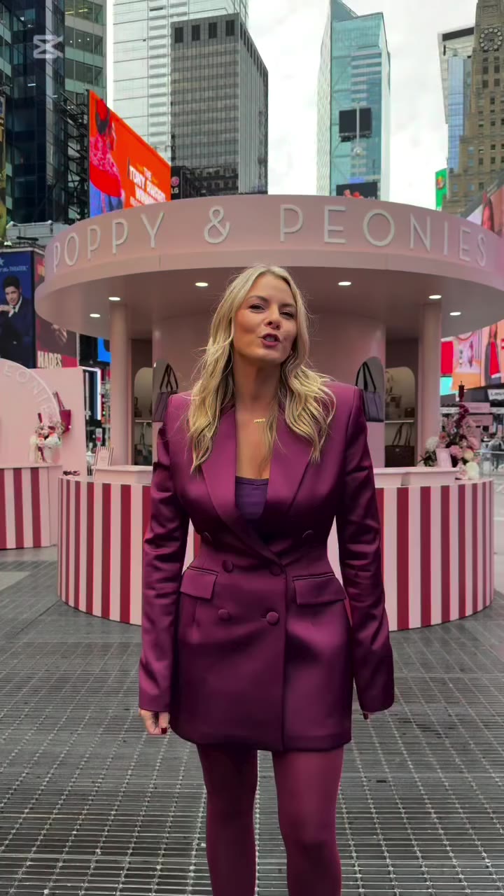 Come take a little tour of our Times Square pop-up with me 💕🗽 Still can’t…