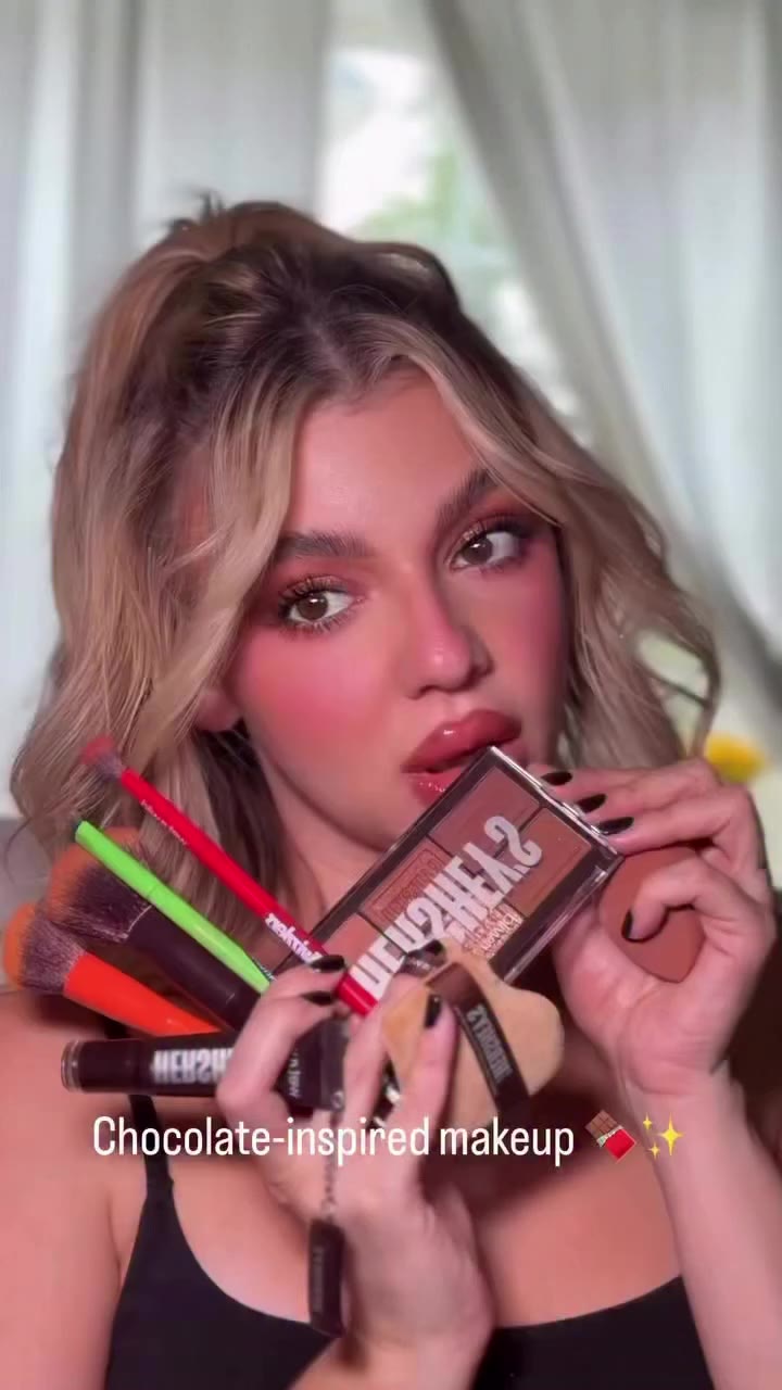 Chocolate-inspired glam to satisfy your sweet tooth 😉🤎🍫⁠ ⁠ Recreate this…
