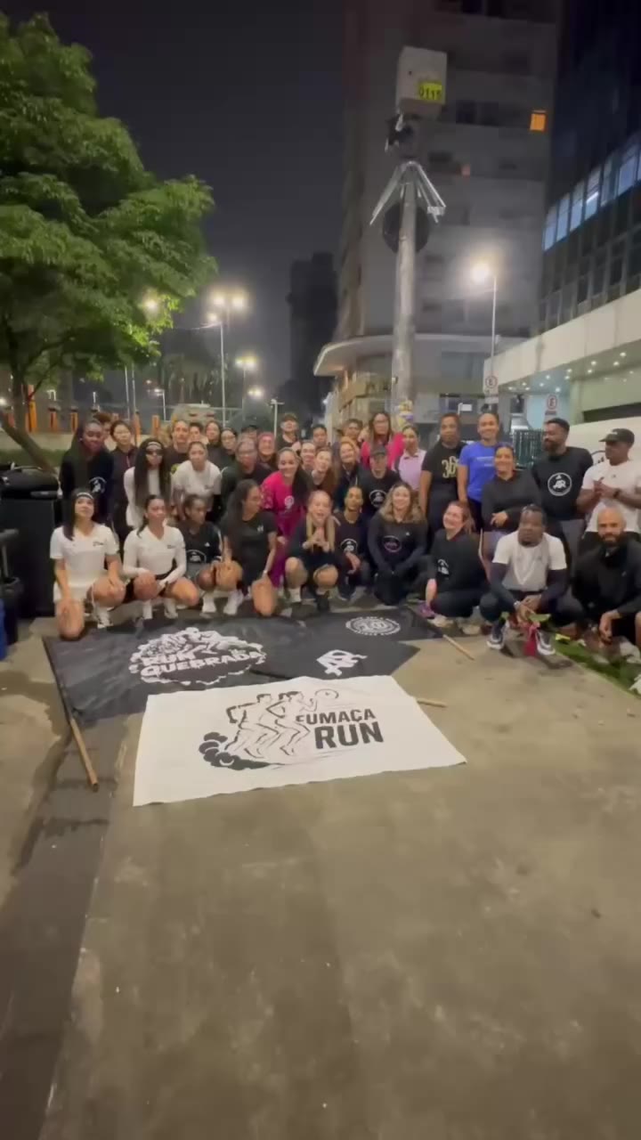 Ocupamos o centro de São Paulo, à noite... Que encontros como esse se torne…
