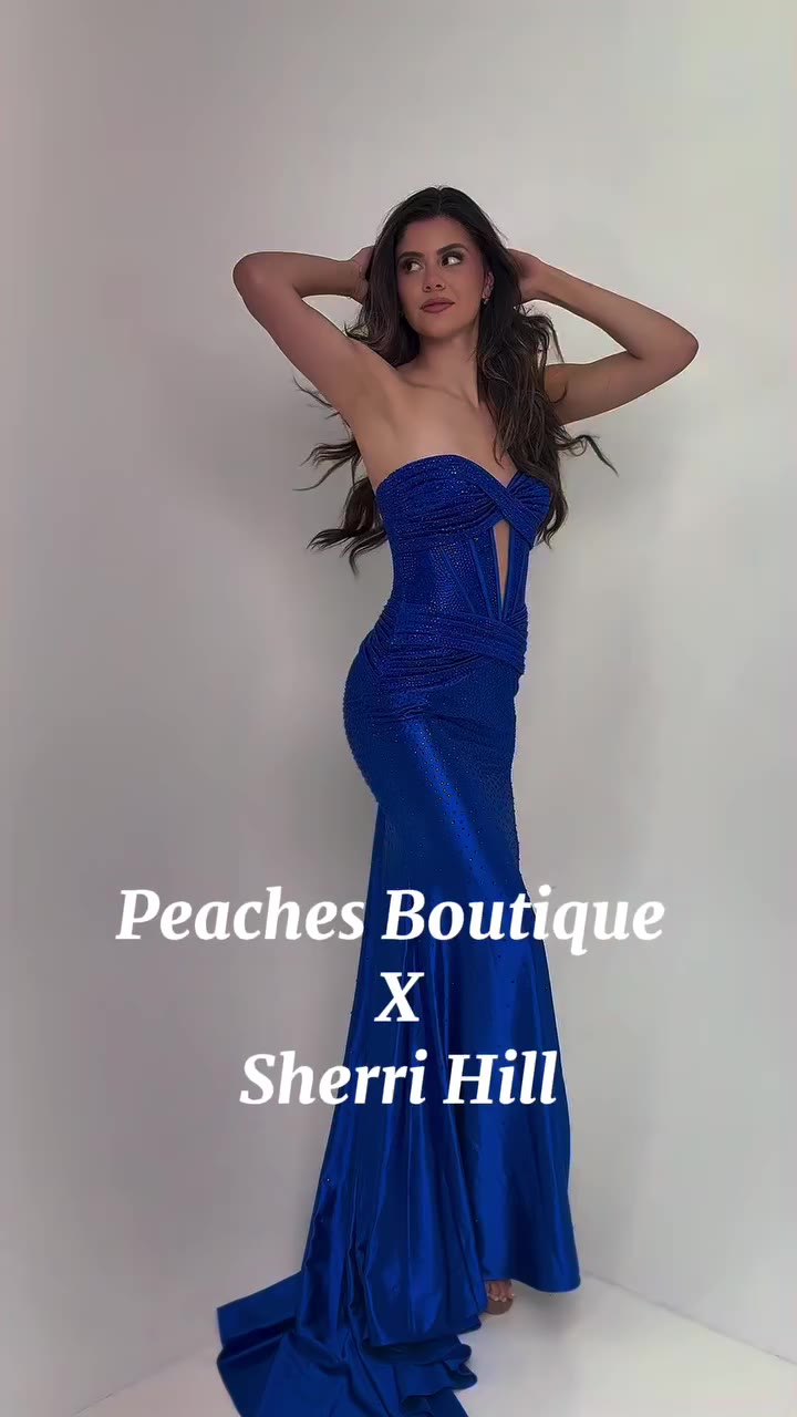 #prom2027 is loading… 🗺️ Visit the world’s largest dress store in Chicago at…