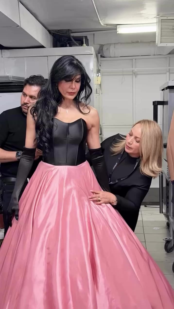 Backstage @nyfw_am Trabajo en equipo @leandrosierrabeauty NYFW…