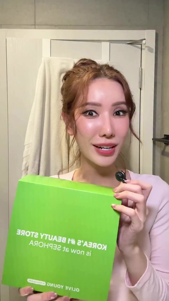 เสิร์ฟงานผิว K-BEAUTY แบบฉ่ำๆ ✨ ตอนนี้สกินแคร์เกาหลีหลายแบรนด์ที่มีในโอลีฟยังมา…