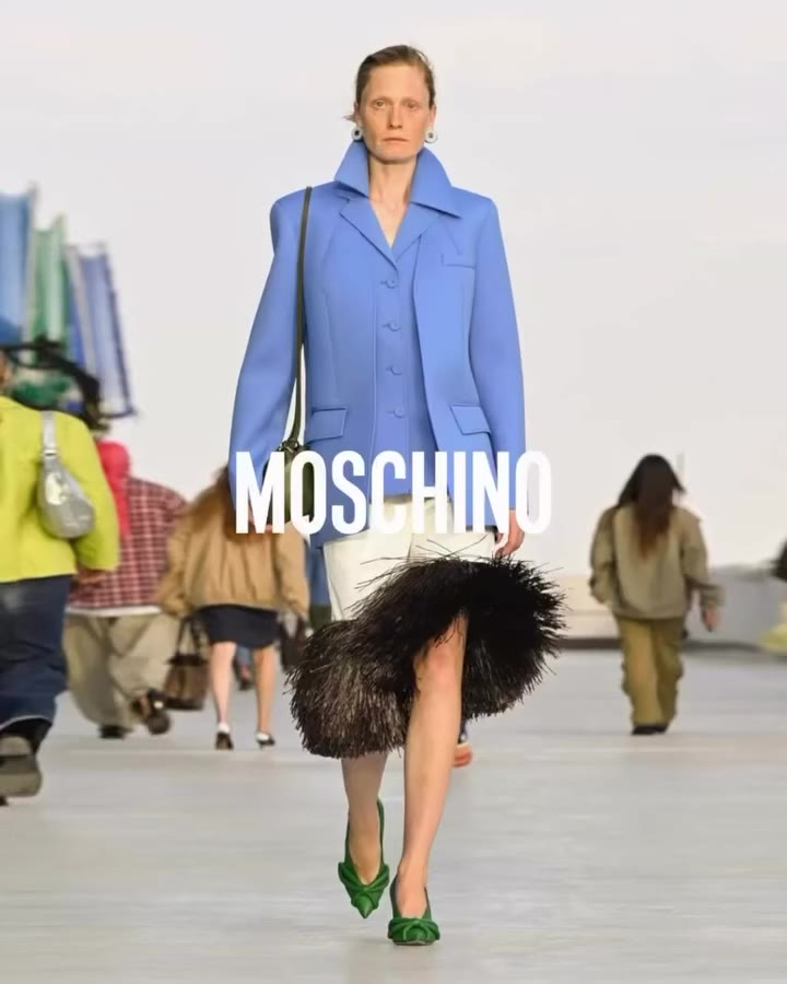 H A N N A H ✨TALENT @hannahstrobek WALKING MOSCHINO @moschino…