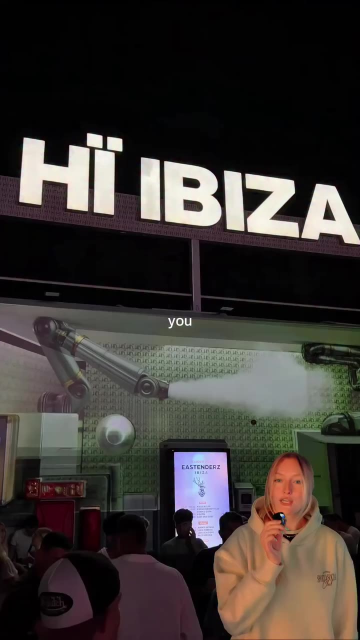 You might come to Hï Ibiza for the music, but there’s an entire art gallery…