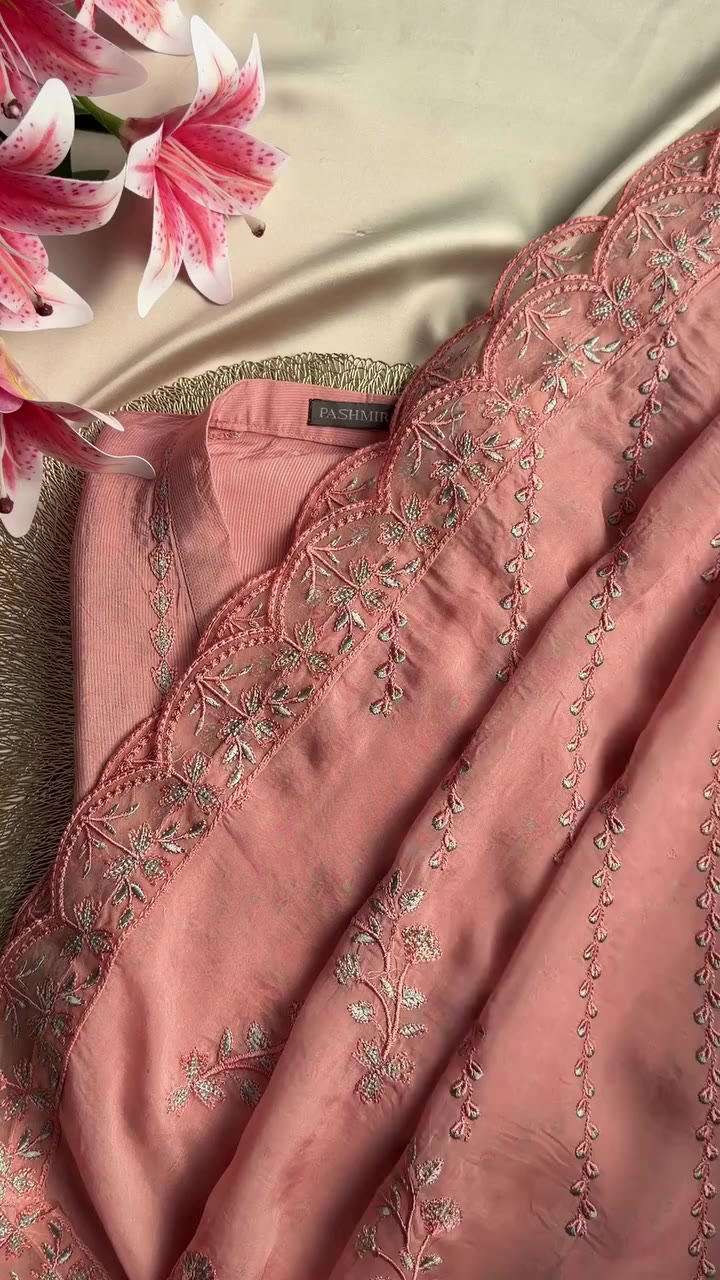 Got a dawat coming up? Explore 35,000+ Eastern kurta sets on LAAM and find a…