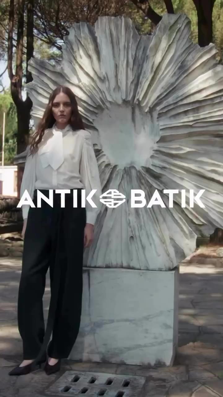 Beautiful ❤️ @antikbatik_paris