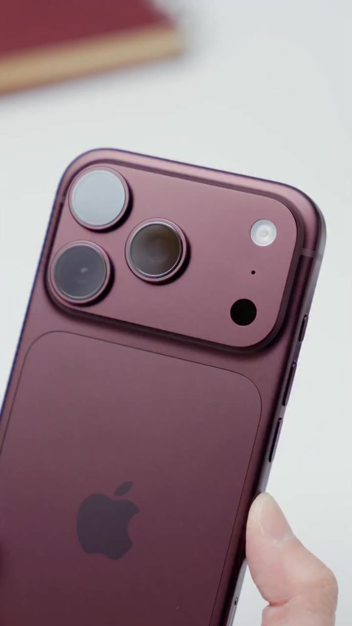 みんなが気になる iPhone 18 Pro バーガンディを unboxing 💋🍷 #CASETiFY #BuiltforImpact