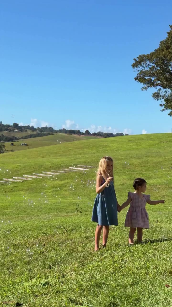 Longer days are on their way, and their kids’ wardrobe is invited. 🦋 Shop…