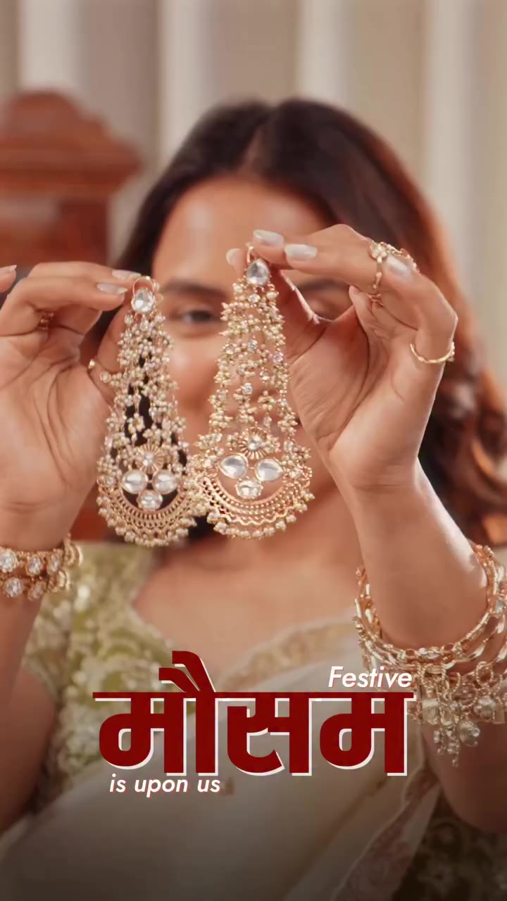 The bigger the earrings, the bigger the festive mood. ✨ Ft. Mogra Bageecha…