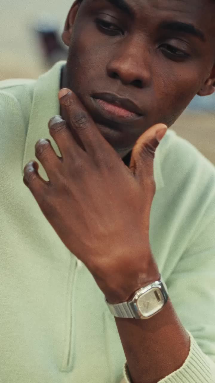 The retro-modern watch that glows with timeless sophistication. Monochromatic…
