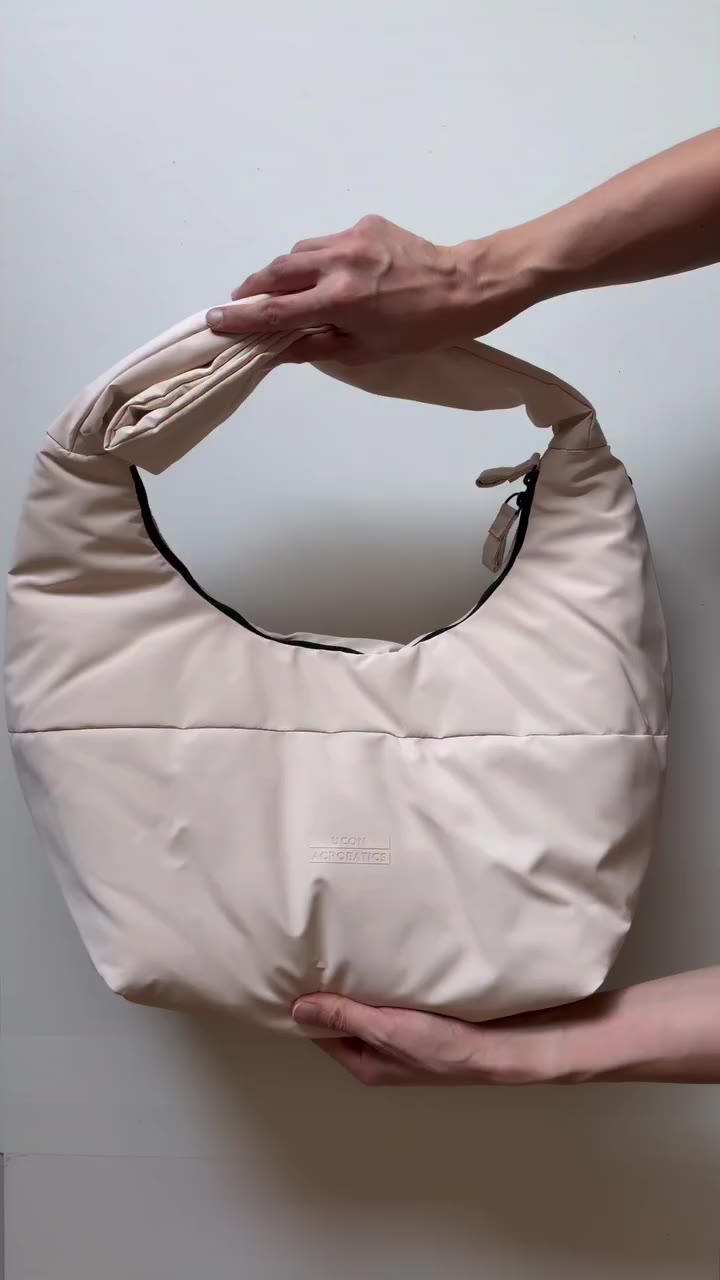 brand: @ucon_acrobatics model: Sayuna Puffy Bag…