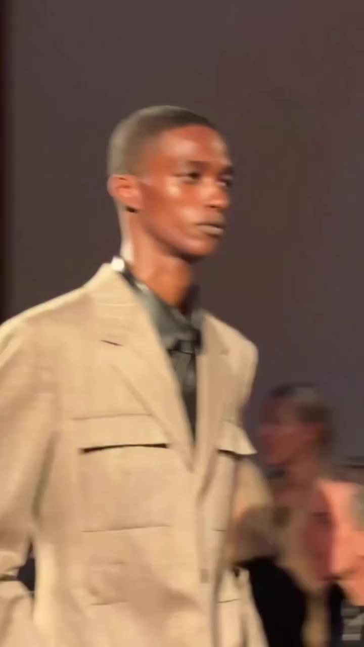 La primavera estate 2027 di @Ferragamo immaginata da @_MaximilianDavis_…