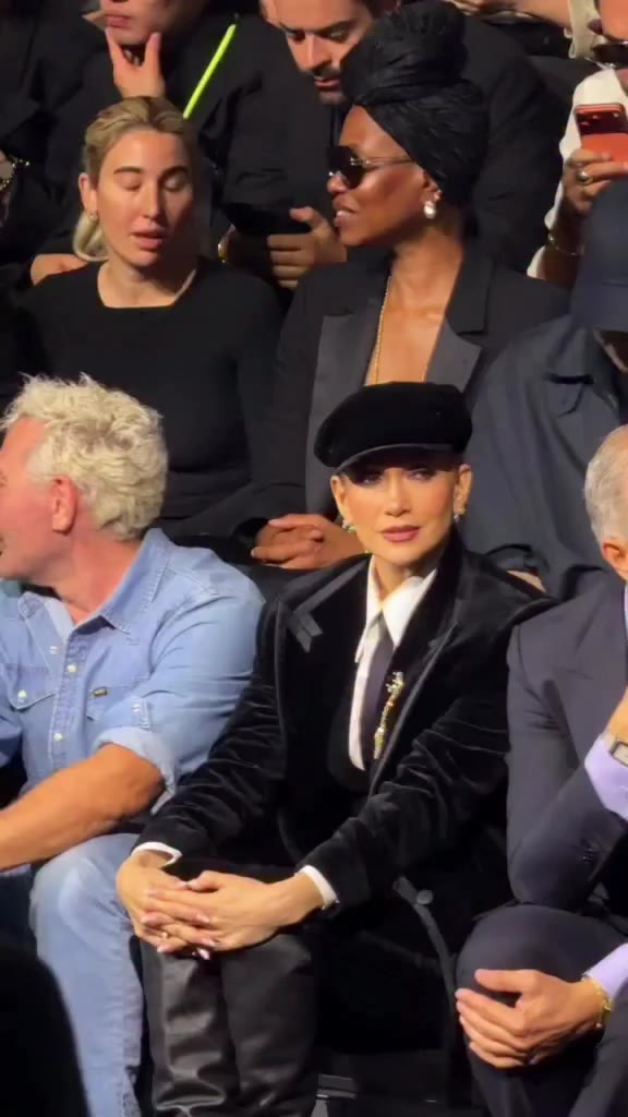 @jlo before @dolcegabbana show ❤️‍🔥 #jlo