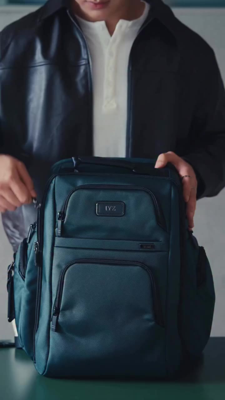 My everyday essentials, now in Deep Pine. 🌲 @tumitravel The TUMI Alpha Brief…