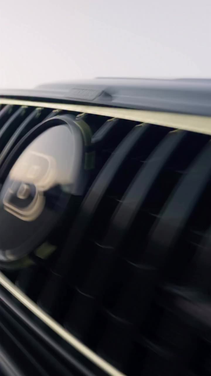 900 HP. UNLIMITED FREEDOM. BRABUS 900 ROCKET EDITON CABRIO. The first open top…