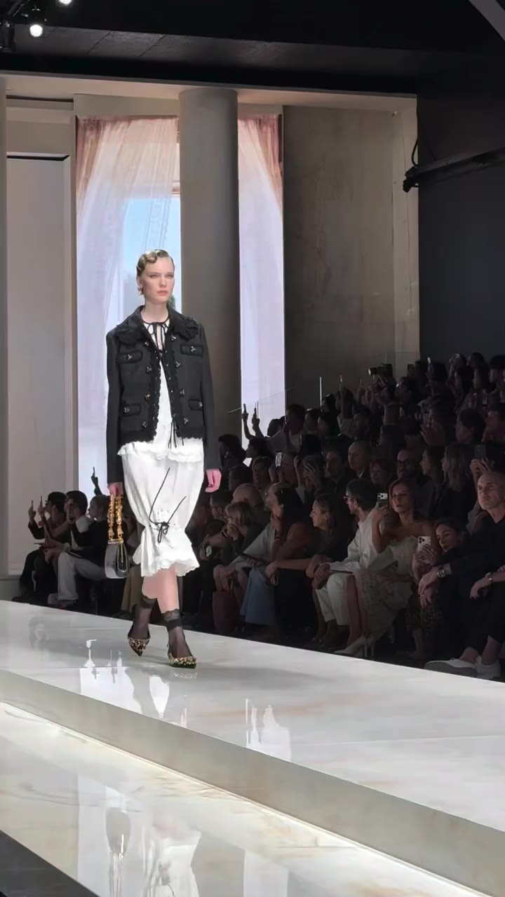For spring/summer 2027, #Dolce&Gabbana returns to Sicily – but nostalgia is…