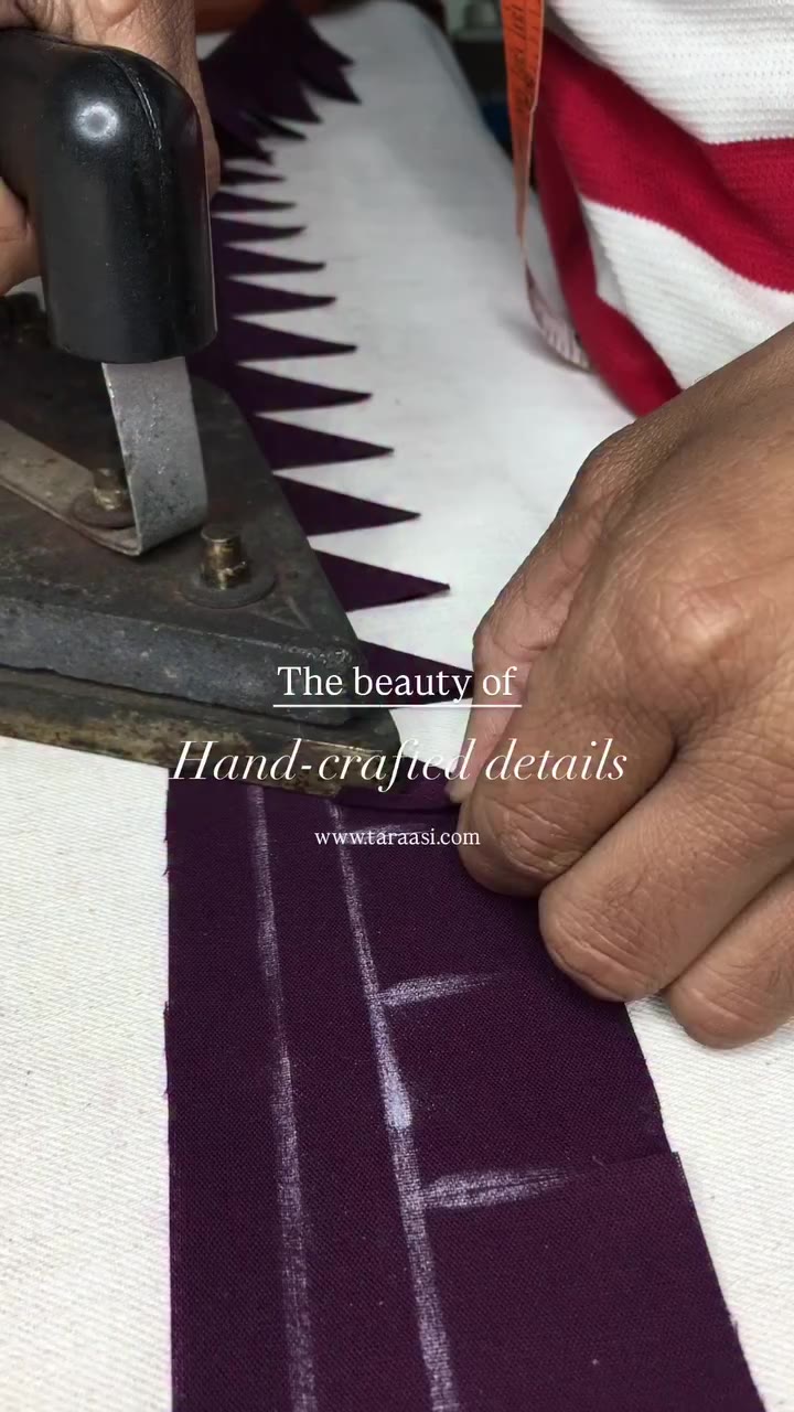 Witness the resonating artistry of Taraasi, where every creation tells a story…