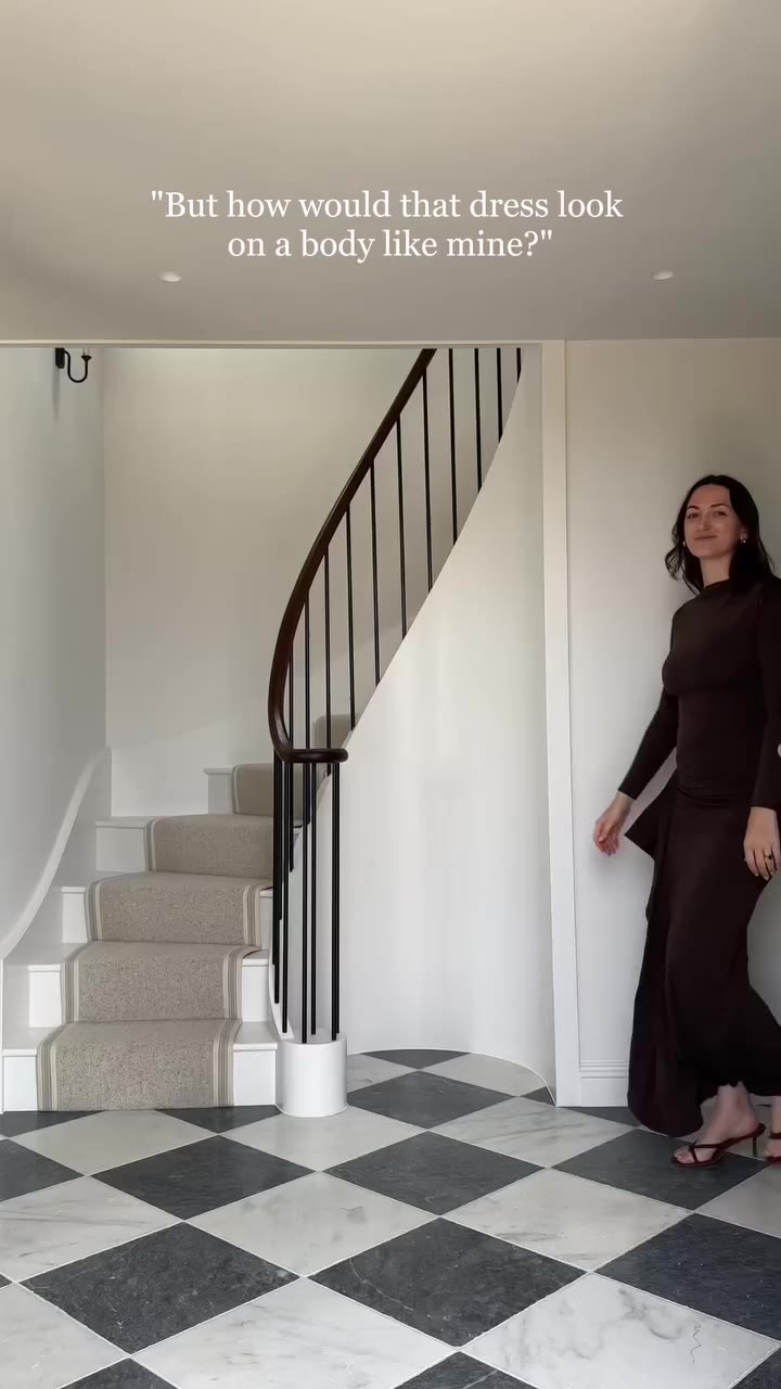 The Venus Long Sleeve Dress on a UK size 8 and a UK size 16 🤎 Alie found it…
